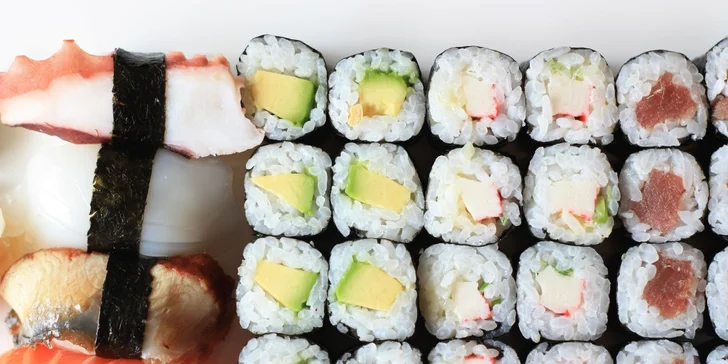 Milujeme sushi: veganský set i rolky se sépií či úhořem v restauraci Sushikko