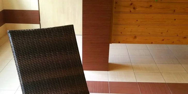 Blahodárná relaxace pro dva: 60 minut v soukromé masážní vířivce