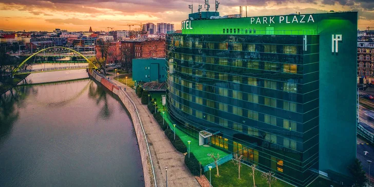 4* pobyt u centra Vratislavi: hotel přímo u Odry, snídaně a možnost sauny