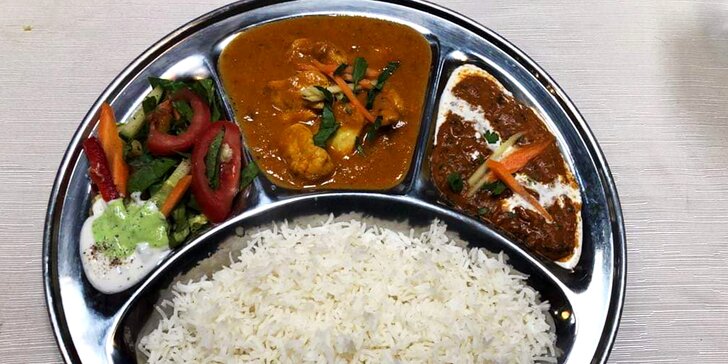Polední menu v indické restauraci v Kolíně: vegetariánské i kuřecí