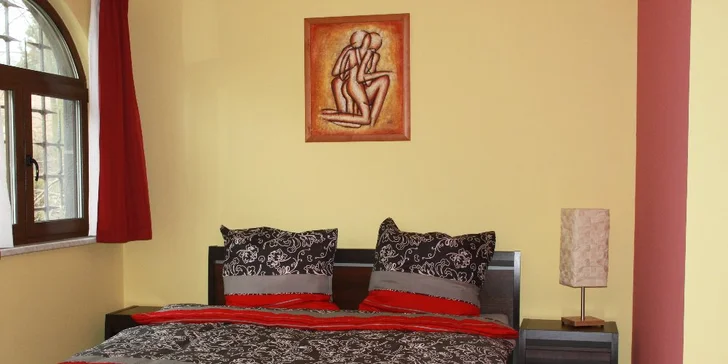 Pobyt na ranči ve stylu Provence: moderní apartmán s kuchyňkou a bazén
