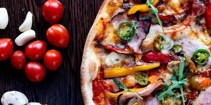 Pizza z pece: 1 nebo 2 kousky podle výběru v italské restauraci