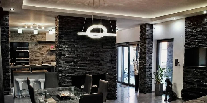 Pobyt se snídaní v moderním apartmánu a možnost jízdy v luxusním voze