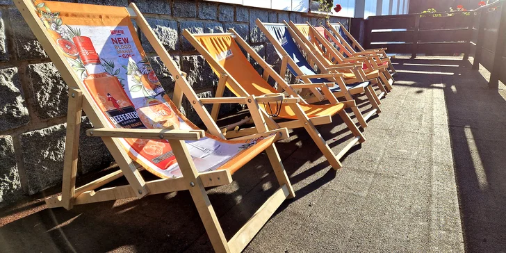 Na jaře se pak můžete vypravit na některou z turistických tras vedoucích v blízkosti hotelu.