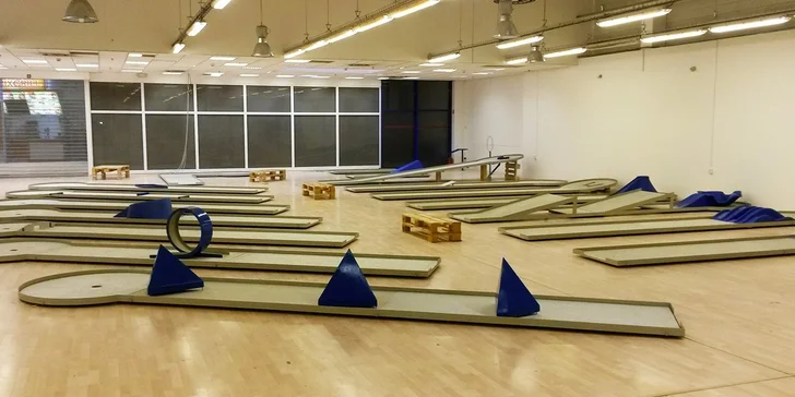 Indoor Minigolf v OC Futurum Brno