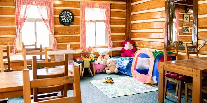 Nově zrekonstruovaná chata v Krkonoších: apartmán až pro 4 osoby a snídaně