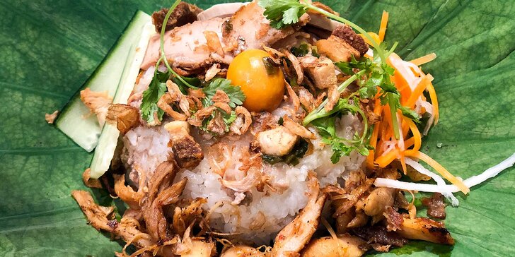 Asijské speciality v Sapě: bageta bánh mì, syčící placka i rýže s kuřetem