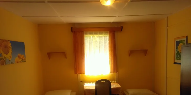 Pobyt v kempu u Lipna pro dva: polopenze, koupání a výlety