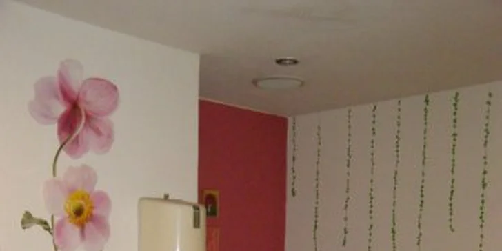 Dvě půlhodinové masáže a hodinový vstup do společné sauny