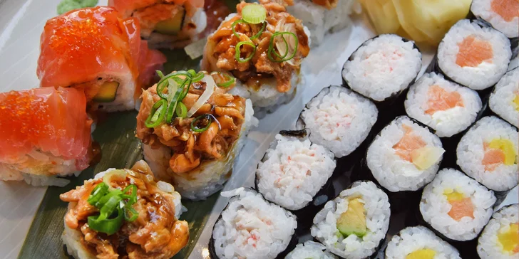 Na sushi do pasáže Alfa: 28 kousků s lososem, krabím krémem i avokádem
