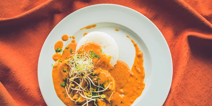 Letní 3chodové menu pro 2: grilovaná zelenina, thai kari a jablíčko v karamelu