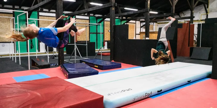 Vyzkoušej si, jaké to je být ninjou: vstup do Parkour Parku na 120 minut pro 1 i 2 osoby