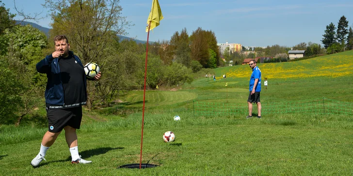 Trochu fotbal, trochu golf – fotbalgolf: skvělá zábava pro malé i velké