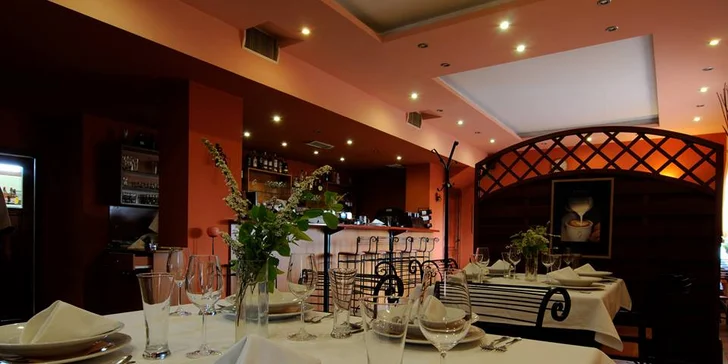 Voucher v hodnotě 400 nebo 800 Kč na cokoli z menu v restauraci Na Výsluní