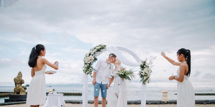 Svatba na Bali: 7 nocí v 3* a 4* hotelech, obřad na pláži i v chrámu a rafting