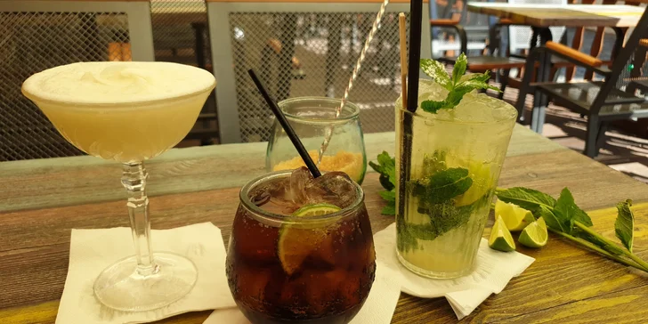 Osvěžte se: frozen piña colada, mojito nebo cubata pro 1 i 2 osoby