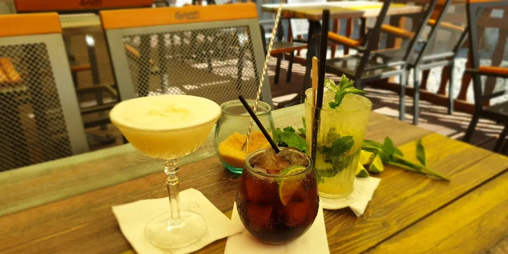 Osvěžte se: frozen piña colada, mojito nebo cubata pro 1 i 2 osoby