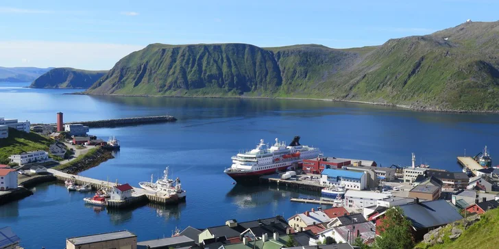 7denní plavba norskými fjordy za polární září: plná penze a služby průvodce