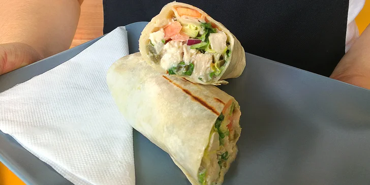 1+1 wrap zdarma. Vláčná tortilla s čerstvou náplní, jakou si vyberete