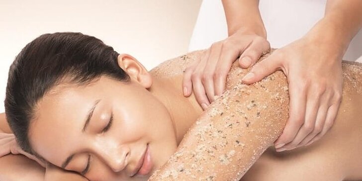 Připravte se na léto: Osvěžující peelingová masáž v délce dle výběru