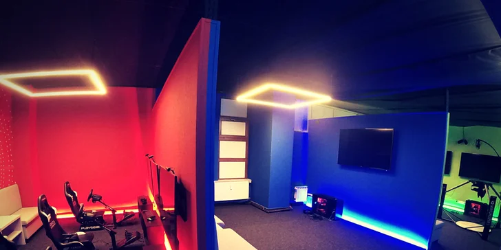 30 min. virtuální reality pro 1 nebo 2 osoby: závodní či pohybové hry
