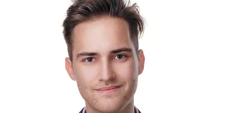 Ateliérové focení business headshotů a portrétu pro jednoho