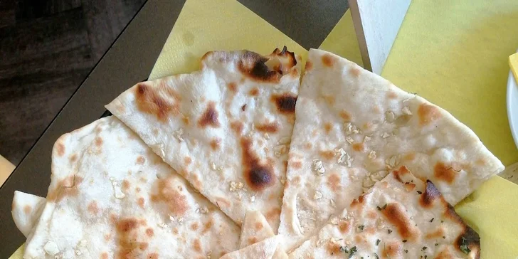 Indická hostina v moderním stylu: 3chodové menu pro 2 nebo 4 osoby