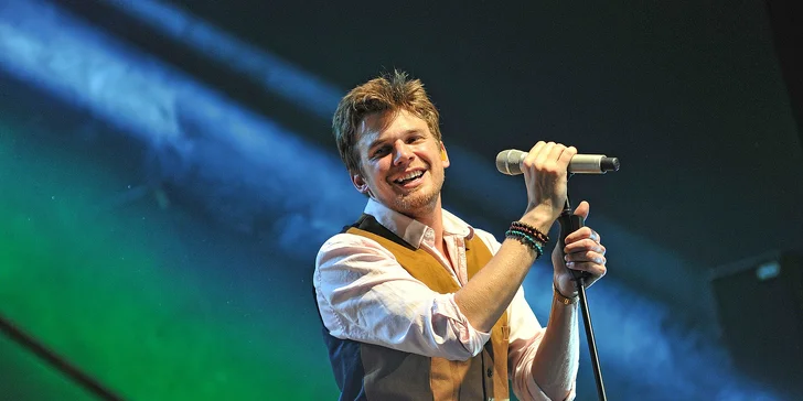 Vstupenka na koncert Vojtěcha Dyka a B-Side Bandu i vstup do muzea