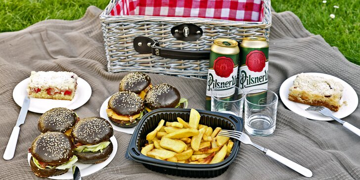 Piknik na ostrově Štvanice: miniburgery, salát, domácí bábovka i prosecco