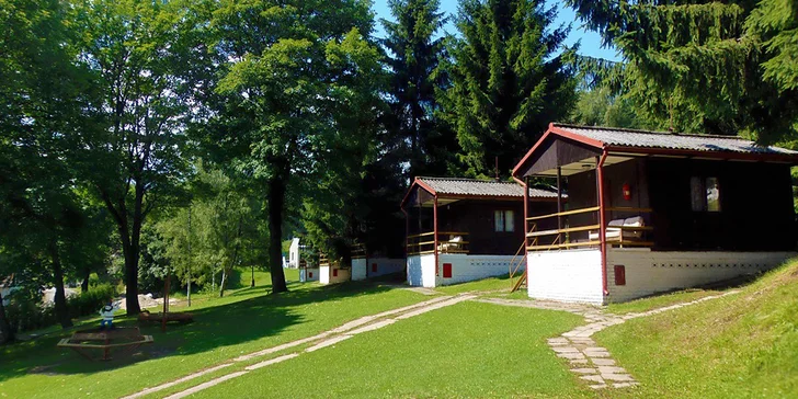 Pobyt v kempu u Lipna pro dva: polopenze, koupání a výlety