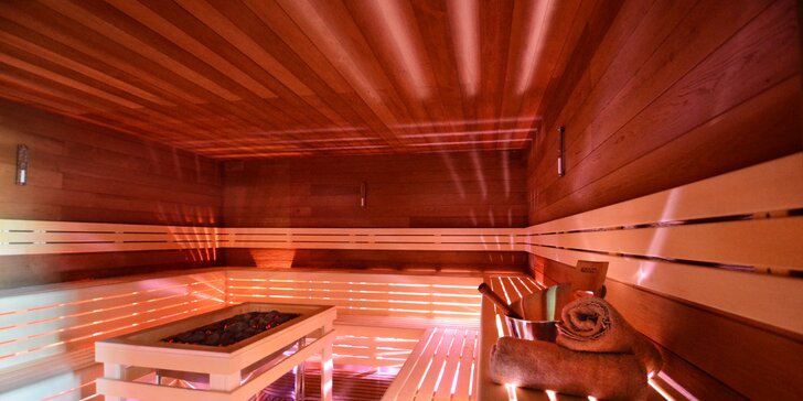 120 min. v saunovém světě pro 1 nebo 2: sauny, vířivka i Kneippův chodník