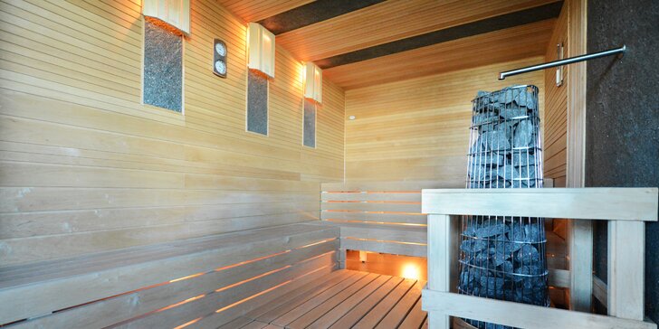 Dvě hodiny v Saunovém světě pro 1 nebo 2: sauny, vířivka i Kneippův chodník