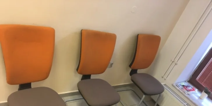 Krásné nehty na prvním místě: pedikúra včetně lakování či peelingu