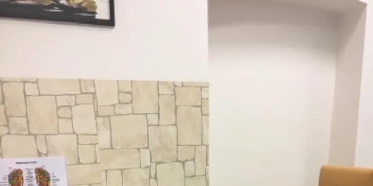 Krásné nehty na prvním místě: pedikúra včetně lakování či peelingu