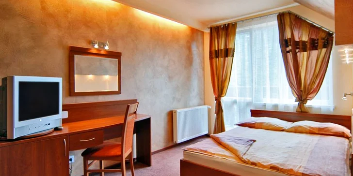 Aktivní relax v polských Krkonoších pro páry i rodiny: snídaně či polopenze, neomezený wellness