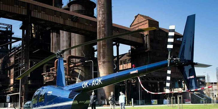 Vzhůru do oblak: 8min. let vrtulníkem nad Ostravou a okolím pro 3 osoby
