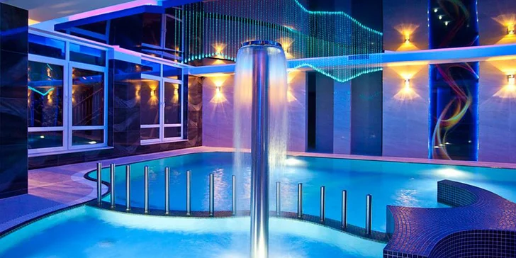 Aktivní relax v polských Krkonoších pro páry i rodiny: snídaně či polopenze, neomezený wellness
