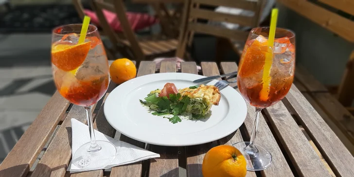 Vychutnejte si skvělé chvilky: Aperol Spritz a domácí quiche pro 2 osoby