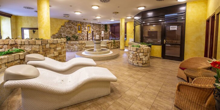 Odpočinek uprostřed Harrachova: hotel s polopenzí a relax centrem