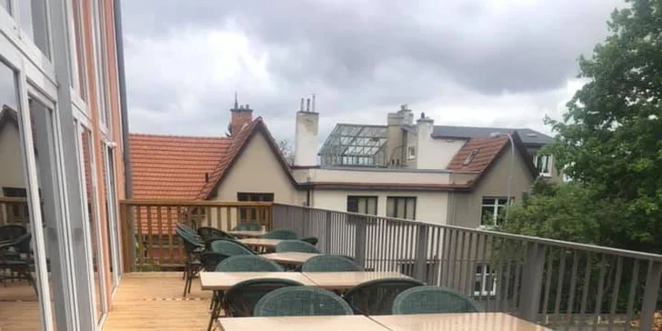2× italská pizza dle výběru v Okruh pub: 49 druhů vč. vegetariánských variant