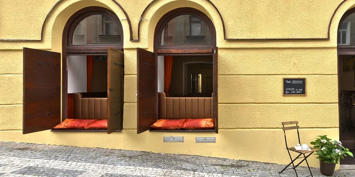 Degustace 4 nebo 6 rumů podle výběru a drobné občerstvení pro 1 i 2 osoby