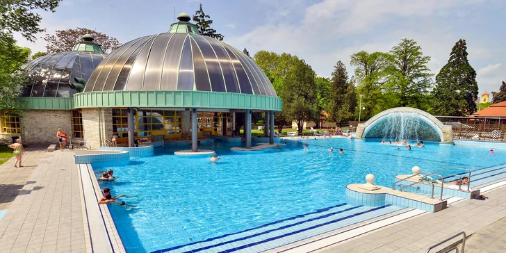 Wellness pobyt v Egeru s polopenzí, masáží a přímým vstupem do lázní