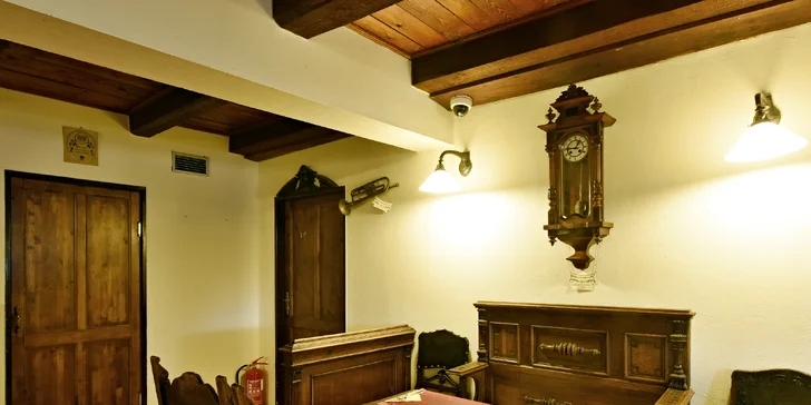 Restaurace vás svým interiérem přenese do doby monarchie Františka Josefa.