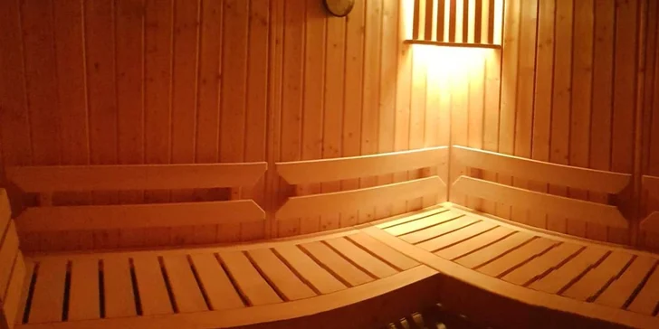Moderní chata se saunou a vířivkou v Krušných horách pro partu nebo rodinu