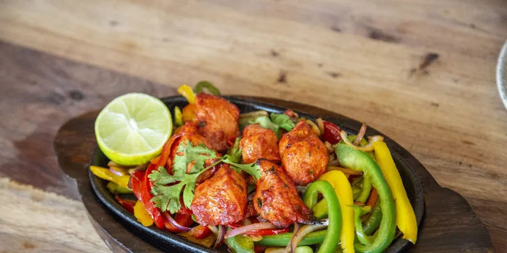Pořádná porce dobrot: all you can eat pro 1 či 2 v mexicko-indické restauraci