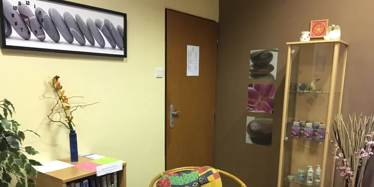Suchá nebo wellness pedikúra včetně masáže chodidel