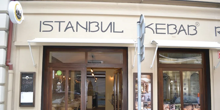 Parádní kebab v centru Prahy: rolovaný v pitě, na talíři i v chlebu jako sendvič