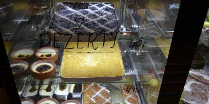 Parádní kebab v centru Prahy: rolovaný v pitě, na talíři i v chlebu jako sendvič