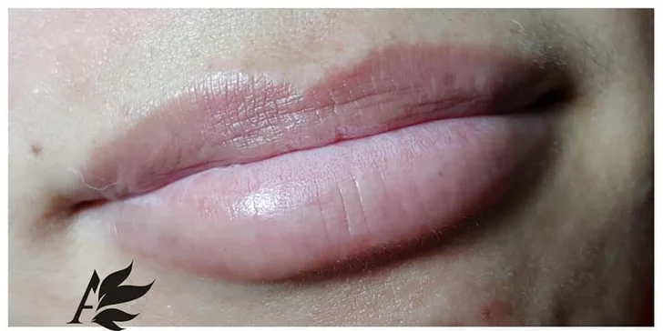 Dokonalé rty: permanentní make-up rtů, stínování i kontura