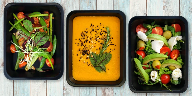 Dobroty s vyváženou nutriční hodnotou: 5denní programy Detox nebo Standard a různý přísun kalorií